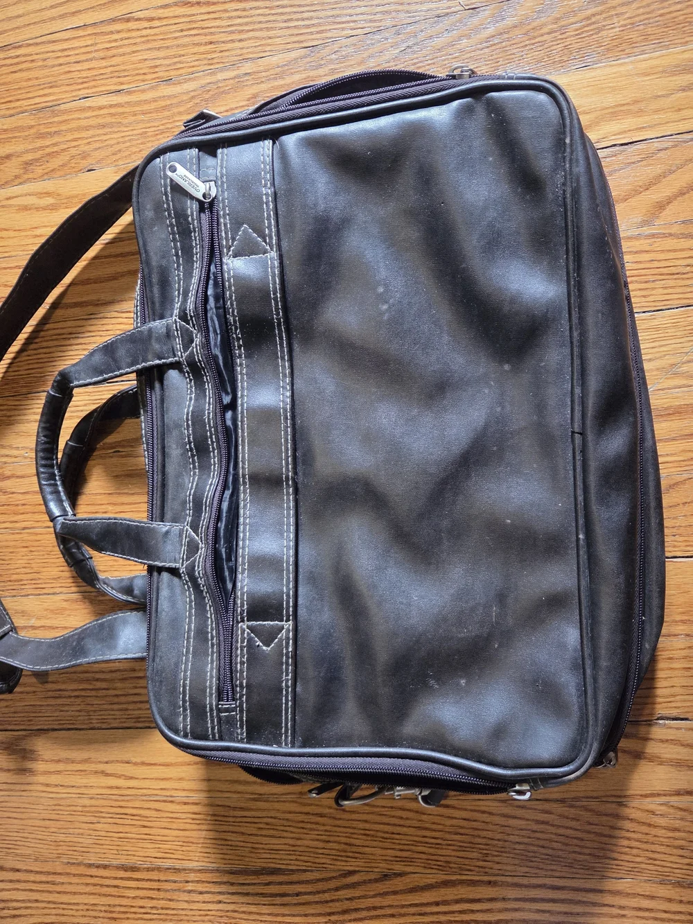Men’s Black Laptop Messenger Bag